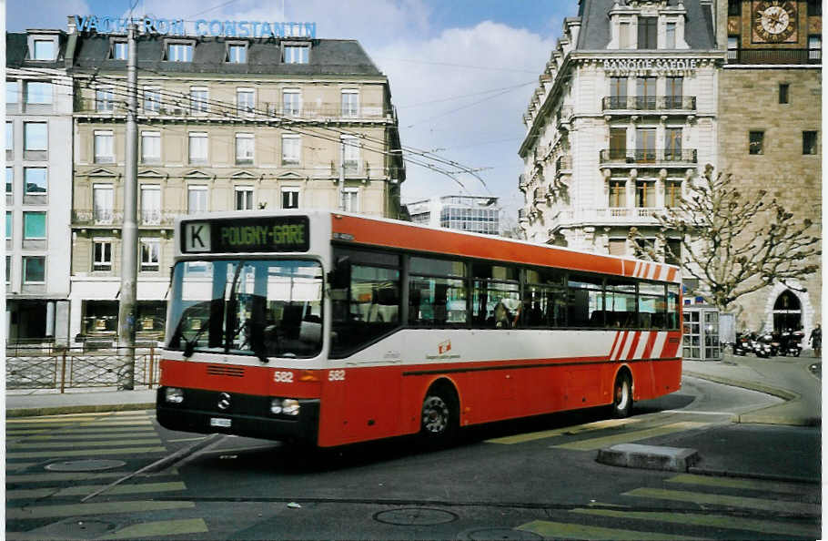(075'009) - TPG Gen�ve - Nr. 582/GE 96'582 - Mercedes am 24. Februar 2005 in Gen�ve, Bel-Air