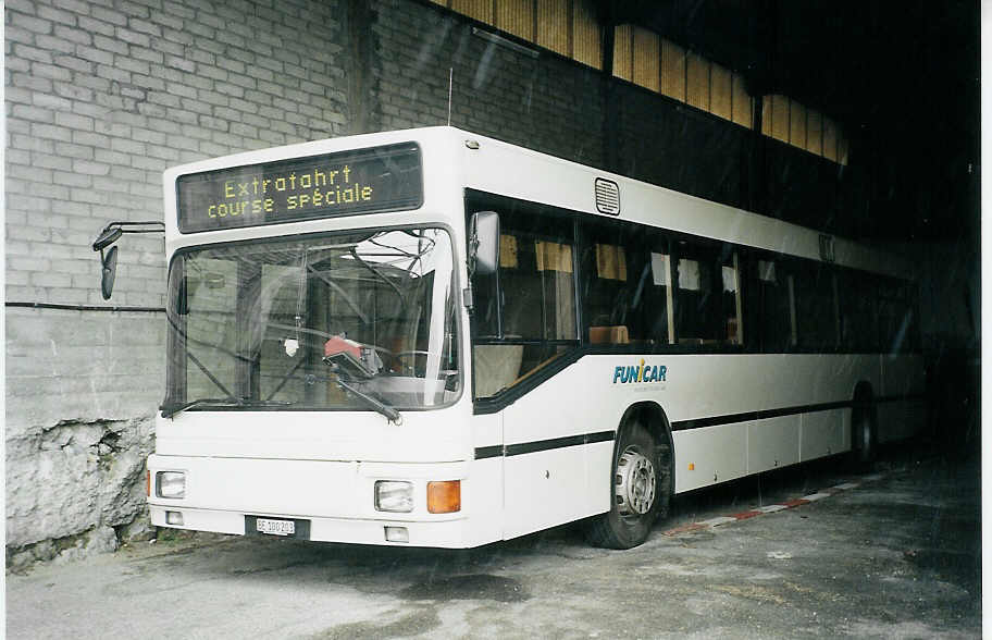 (075'411) - Funi-Car, Biel - Nr. 3/BE 100'203 - MAN am 5. M�rz 2005 in Biel, Garage