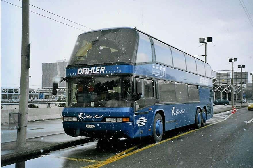 (075'525) - D�hler, Abtwil - SG 1760 - Neoplan am 6. M�rz 2005 in Gen�ve, A�roport