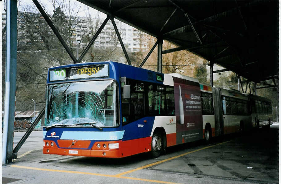 (075'535) - TPG Gen�ve - Nr. 374/GE 96'826 - Volvo am 6. M�rz 2005 in Gen�ve, D�p�t