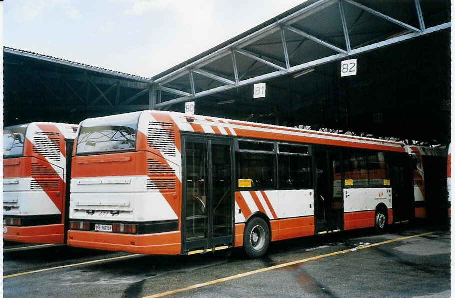 (075'536) - TPG Gen�ve - Nr. 421/GE 96'716 - Renault am 6. M�rz 2005 in Gen�ve, D�p�t