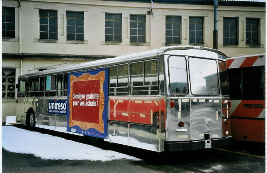 (075'603) - TPG Gen�ve - Nr. 34 - Saurer/Lauber-Hess-R&J (ex Nr. 427) am 6. M�rz 2005 in Gen�ve, D�p�t