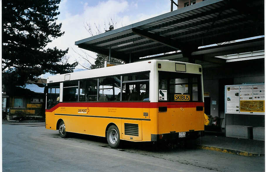 (075'632) - AVG Meiringen - BE 614'040 - NAW/G�ppel (ex PostAuto Berner Oberland; ex P 23'002; ex Selfors, Meiringen; ex P 22'020; ex Mer�ay, Del�mont; ex LVB Lenk) am 12. M�rz 2005 in Meiringen, Postautostation
