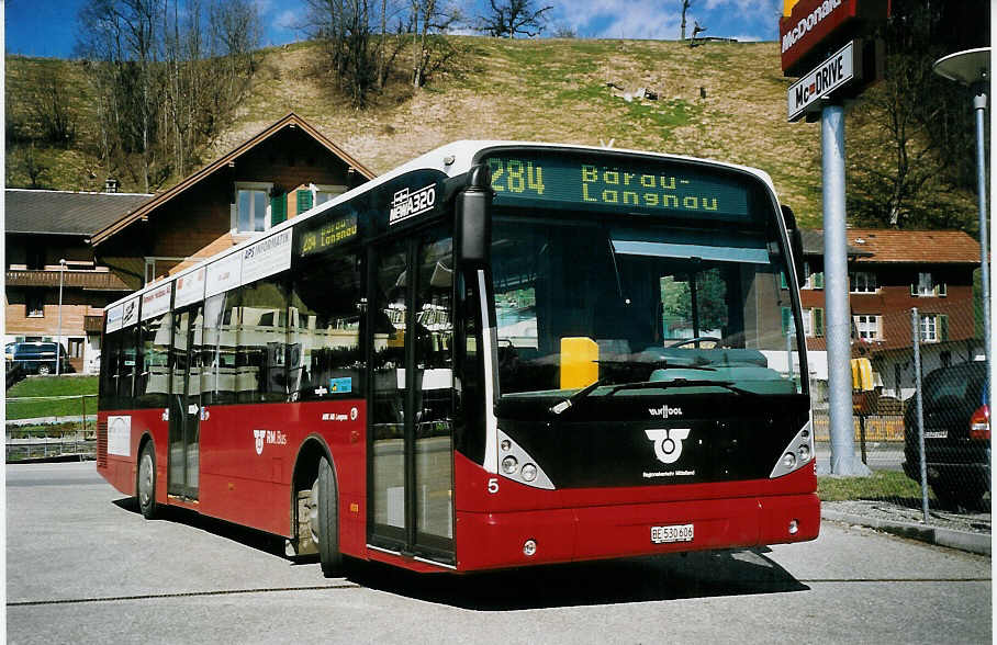 (075'729) - AOE Langnau - Nr. 5/BE 530'606 - Van Hool am 25. M�rz 2005 in Langnau, Garage