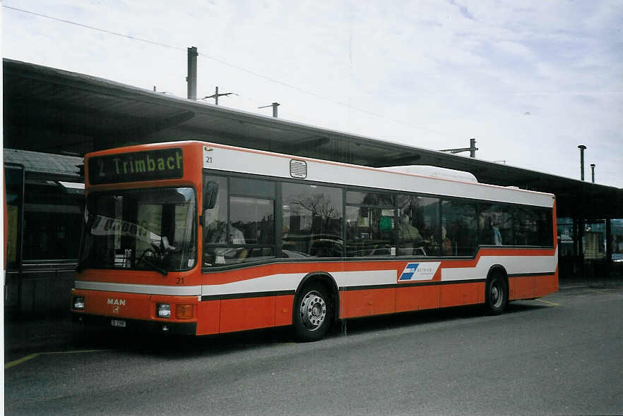 (075'815) - BOGG Wangen b.O. - Nr. 21/SO 21'987 - MAN (ex AGO Olten Nr. 21) am 31. M�rz 2005 beim Bahnhof Olten