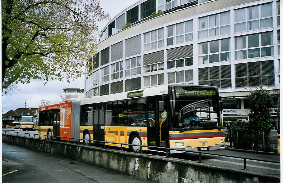 (076'214) - STI Thun - Nr. 107/BE 521'107 - MAN am 19. April 2005 bei der Schiffl�ndte Thun