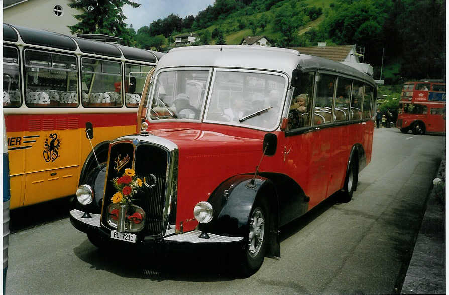 (077'215) - S�tterlin, Sch�nenbuch - BL 7211 - Saurer/Gangloff (ex Geiger, Adelboden Nr. 11; ex P 23'100; ex P 2153) am 5. Juni 2005 in Ziefen