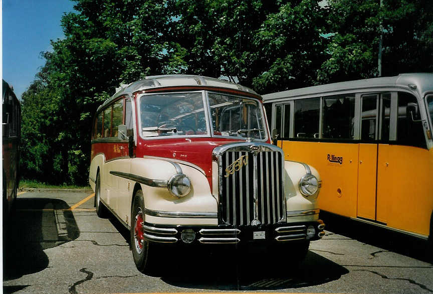 (077'615) - R�llin, Hirzel - FBW/FHS (ex Fl�ckiger, Rickenbach; ex Rieben, Aesch; ex Pfister, Th�rnen) am 18. Juni 2005 in Hinwil, AMP