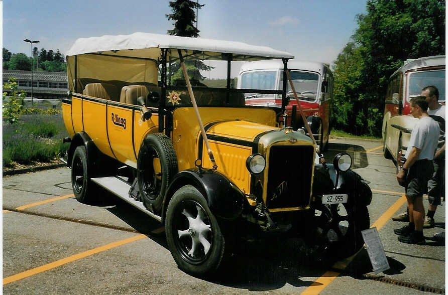 (077'628) - R�llin, Hirzel - SZ 955 - FBW/Seitz-Hess (ex RhV Altst�tten Nr. 31; ex P 2881/1529) am 18. Juni 2005 in Hinwil, AMP