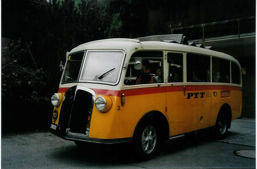 (078'023) - Schmid, Th�rishaus - Nr. 3/BE 26'206 - Saurer/Gangloff (ex Geiger, Adelboden Nr. 3) am 25. Juni 2005 in Kiental, Garage Portenier