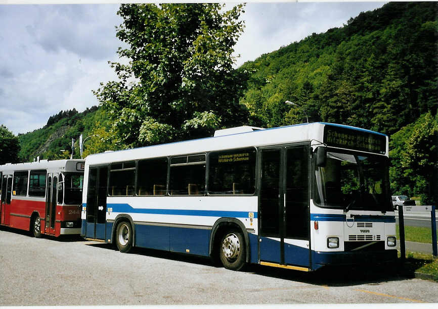 (078'226) - Estermann, Berom�nster - Nr. 327 - Volvo/Lauber (ex ZVB Zug Nr. 47; ex Neoplan, Horgen; ex SBC Chur Nr. 14; ex Roth, Chur Nr. 28) am 9. Juli 2005 in Biel, BTR