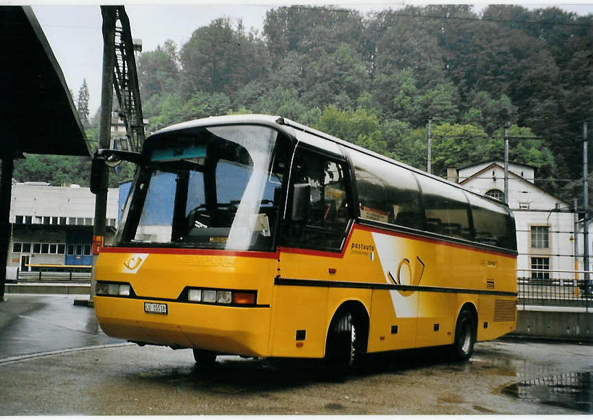 (078'326) - Steiner, Altb�ron - LU 15'518 - Neoplan am 11. Juli 2005 beim Bahnhof Wolhusen