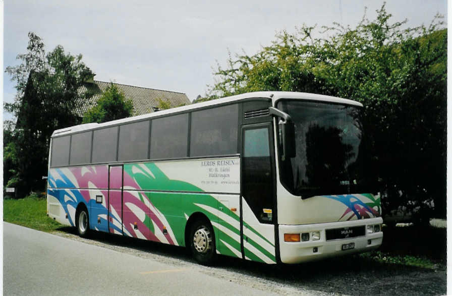(079'234) - L�thi, Walkringen - BE 2077 - MAN (ex ASm Langenthal) am 29. Juli 2005 in Walkringen, Zihlstrasse