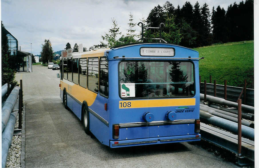 (080'012) - TC La Chaux-de-Fonds - Nr. 108 - FBW/Hess-Haag Trolleybus am 27. August 2005 in La Chaux-de-Fonds, D�p�t