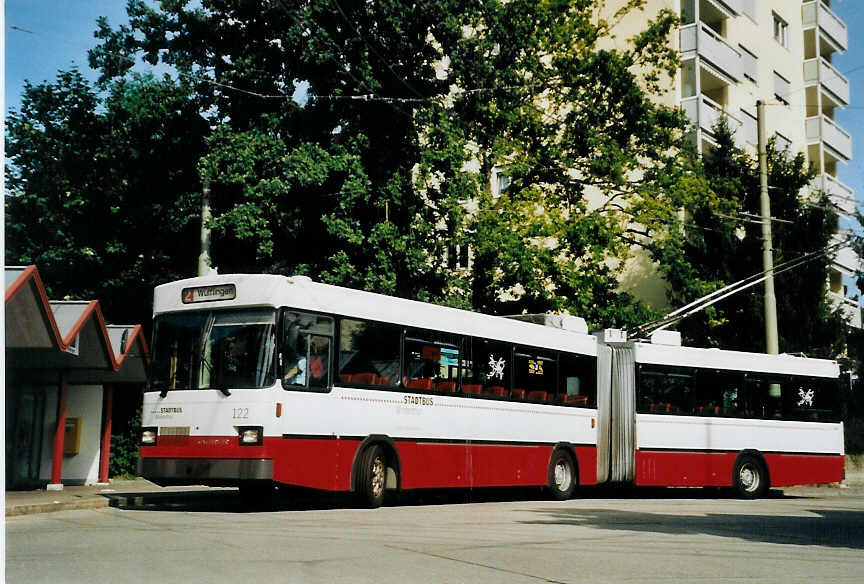 (080'205) - SW Winterthur - Nr. 122 - Saurer/FHS Gelenktrolleybus am 28. August 2005 in Winterthur, W�lflingen