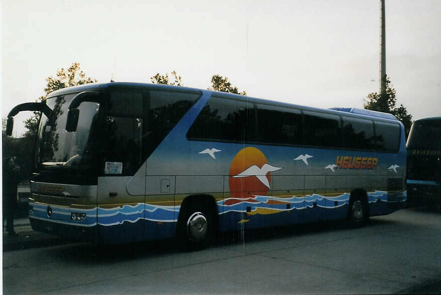 (080'720) - Aus der Schweiz: Heusser, Wetzikon - ZH 78'255 - Mercedes am 17. Oktober 2005 in L�rrach, Grenze