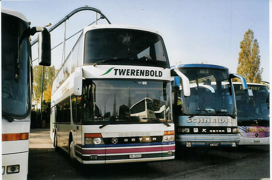 (080'724) - Aus der Schweiz: R�bsamen, Seuzach - ZH 75'371 - Setra (ex Twerenbold, Baden) am 17. Oktober 2005 in Rust, Europapark