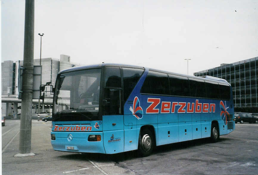 (081'006) - Zerzuben, Visp-Eyholz - Nr. 5/VS 31'000 - Mercedes am 18. Oktober 2005 in Z�rich, Flughafen