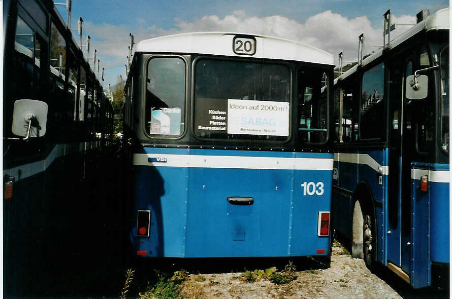 (081'202) - VBL Luzern - Nr. 103 - Volvo/Hess am 20. Oktober 2005 in N�fels