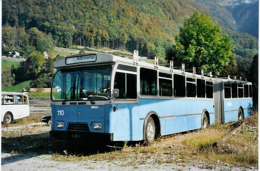(081'207) - VBL Luzern - Nr. 110 - Volvo/Hess am 20. Oktober 2005 in N�fels