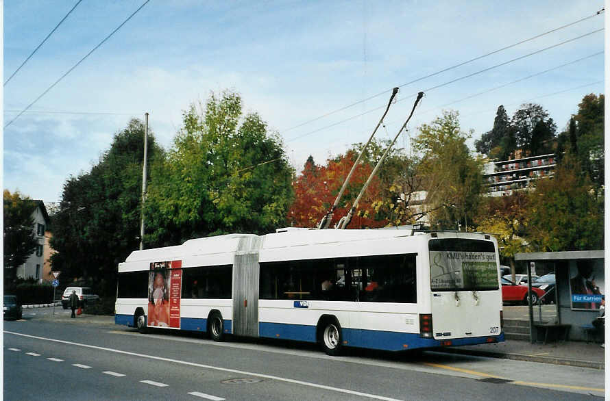 (081'236) - VBL Luzern - Nr. 207 - Hess/Hess Gelenktrolleybus am 21. Oktober 2005 in Luzern, Br�elstrasse