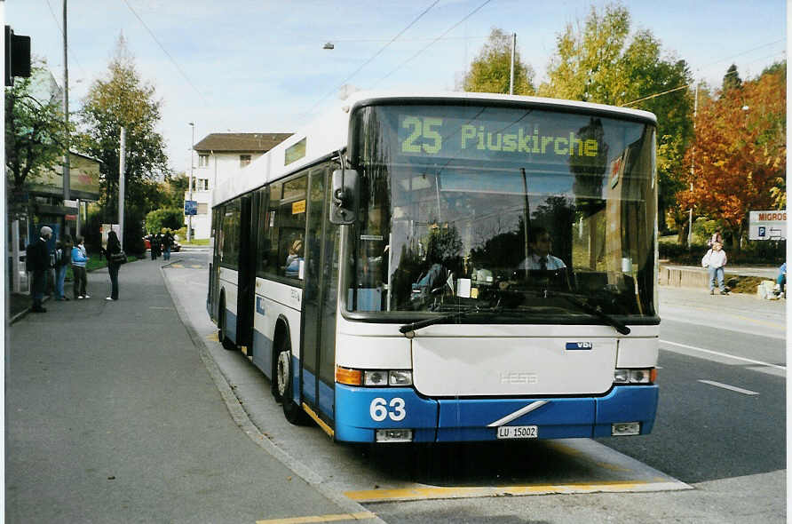 (081'310) - VBL Luzern - Nr. 63/LU 15'002 - Volvo/Hess am 21. Oktober 2005 in Luzern, Br�elstrasse