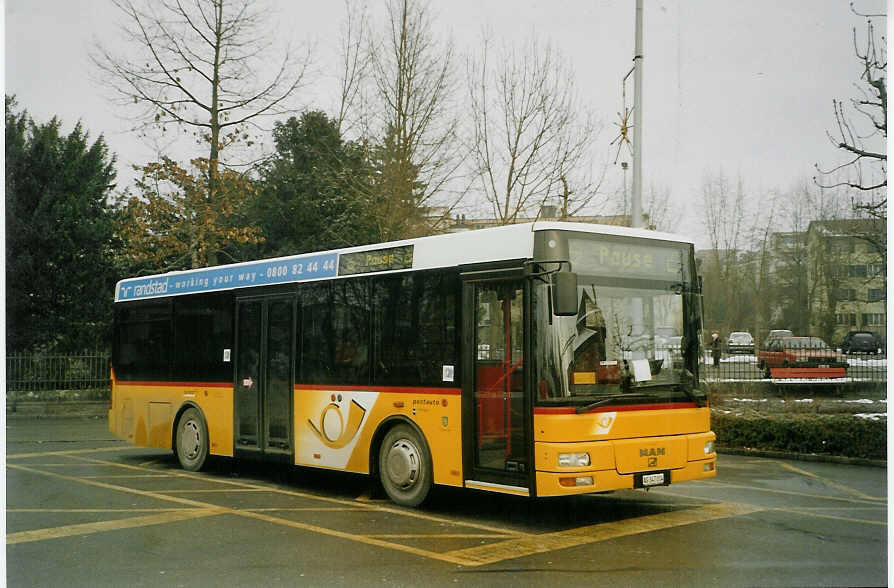 (082'126) - Geissmann, H�gglingen - AG 347'014 - MAN am 27. Dezember 2005 beim Bahnhof Wohlen