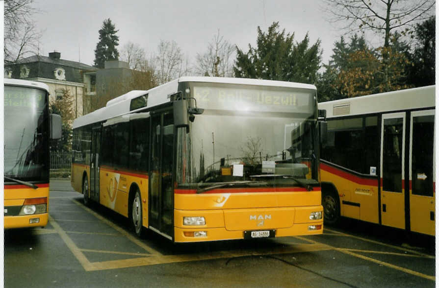 (082'130) - Geissmann, H�gglingen - AG 14'886 - MAN am 27. Dezember 2005 beim Bahnhof Wohlen