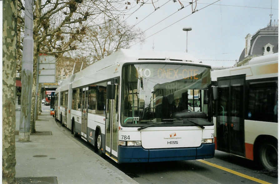 (083'410) - TPG Gen�ve - Nr. 784 - Hess/Hess Doppelgelenktrolleybus am 6. M�rz 2006 in Gen�ve, 22-Cantons