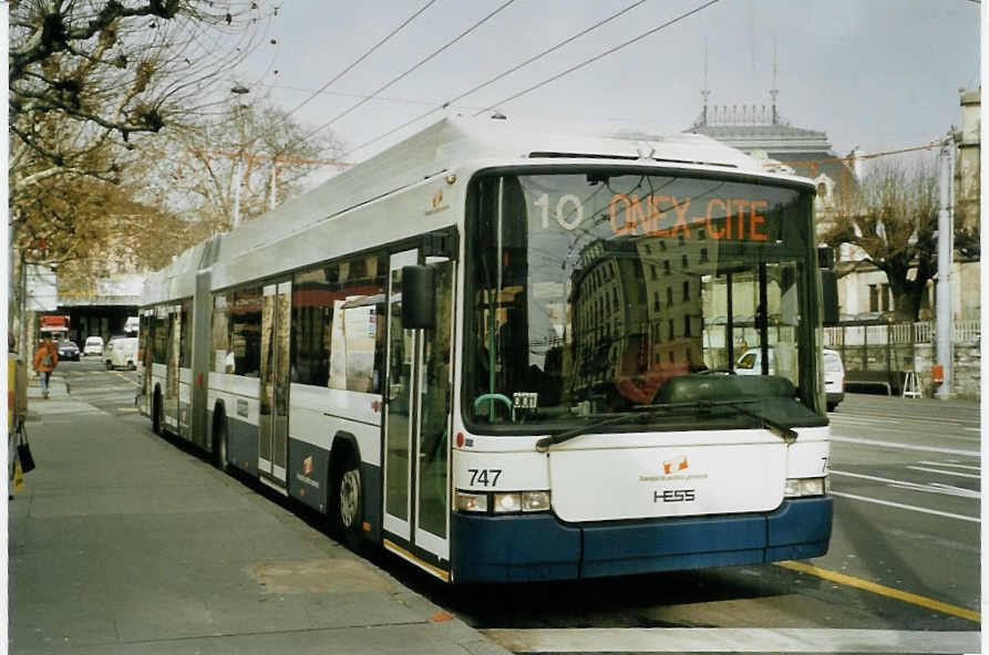 (083'420) - TPG Gen�ve - Nr. 747 - Hess/Hess Gelenktrolleybus am 6. M�rz 2006 in Gen�ve, 22-Cantons