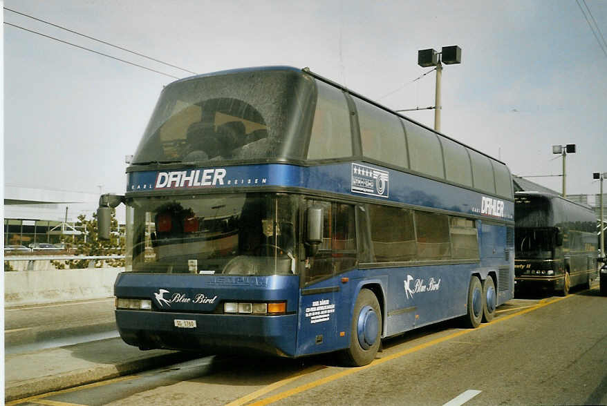 (083'509) - D�hler, Abtwil - SG 1760 - Neoplan am 6. M�rz 2006 in Gen�ve, A�roport