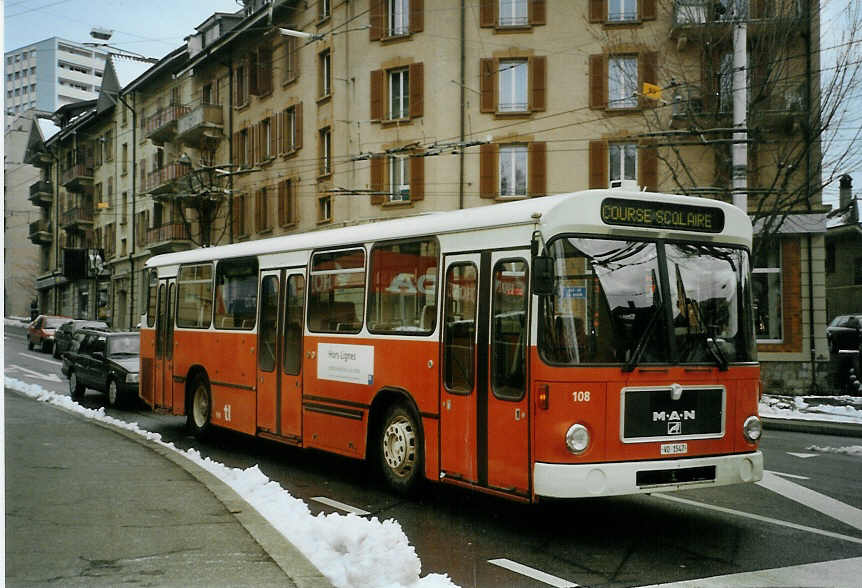 (083'702) - TL Lausanne - Nr. 108/VD 1547 - MAN (ex Nr. 368) am 6. M�rz 2006 in Lausanne, D�p�t Borde