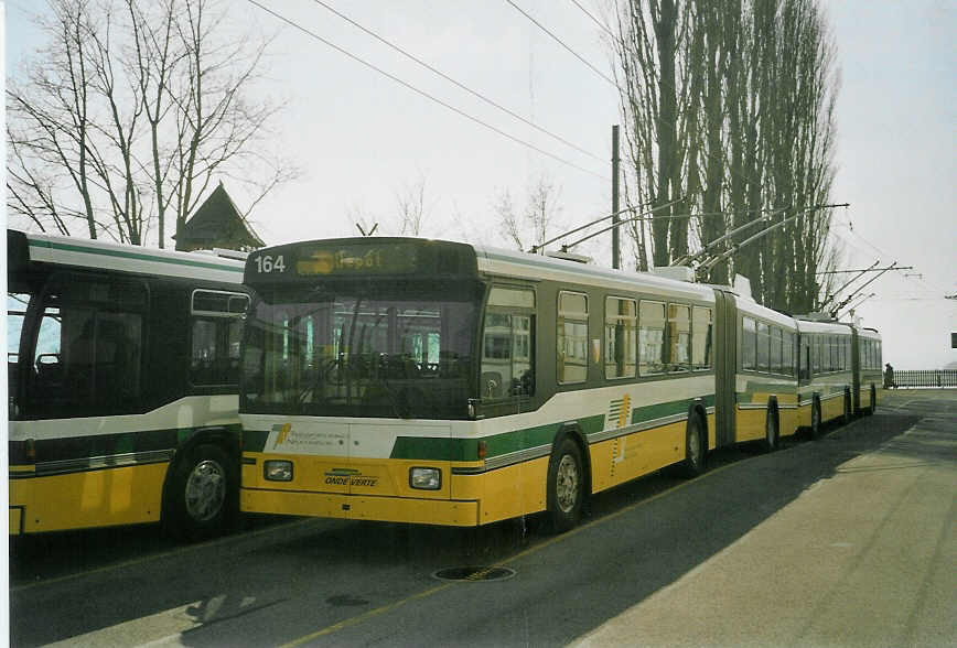 (083'913) - TN Neuch�tel - Nr. 164 - FBW/Hess Gelenktrolleybus am 19. M�rz 2006 in Neuch�tel, D�p�t
