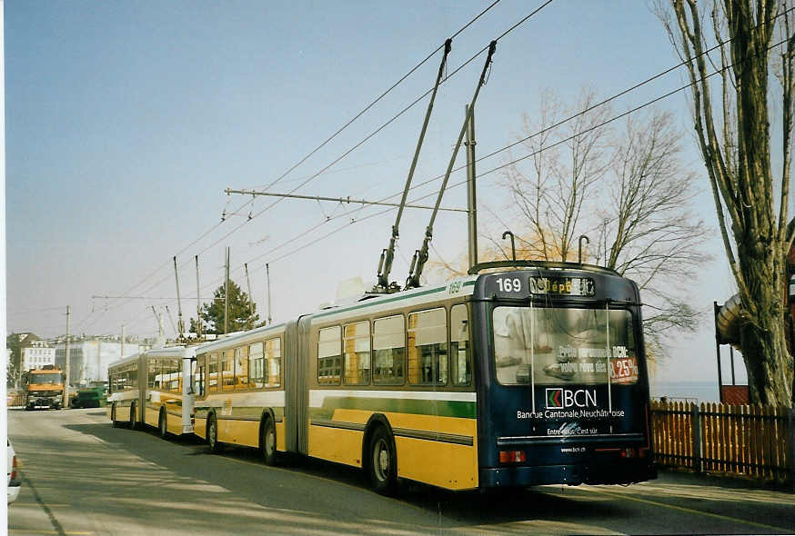 (083'914) - TN Neuch�tel - Nr. 169 - FBW/Hess Gelenktrolleybus am 19. M�rz 2006 in Neuch�tel, D�p�t