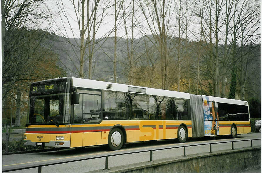 (084'219) - STI Thun - Nr. 104/BE 577'104 - MAN am 12. April 2006 bei der Schiffl�ndte Thun