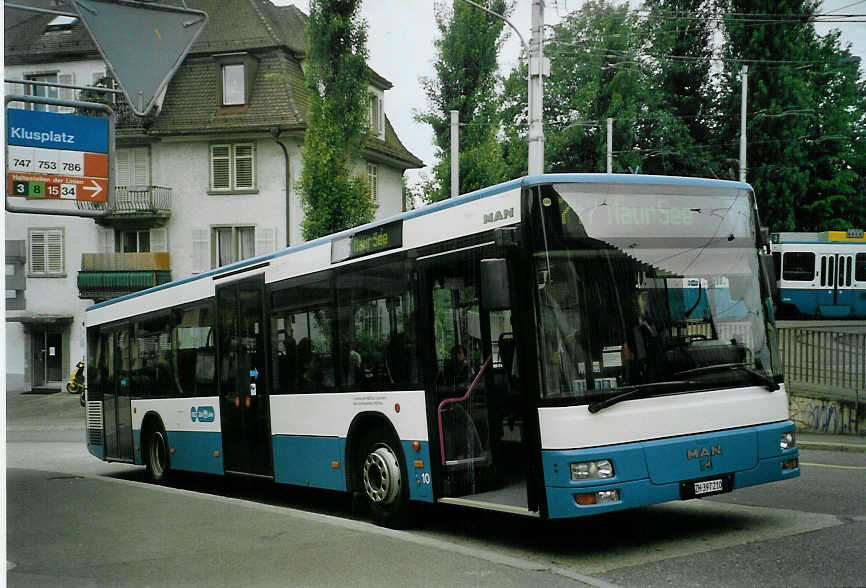 (085'608) - Gut, Binz - Nr. 10/ZH 397'210 - MAN am 25. Mai 2006 in Z�rich, Klusplatz