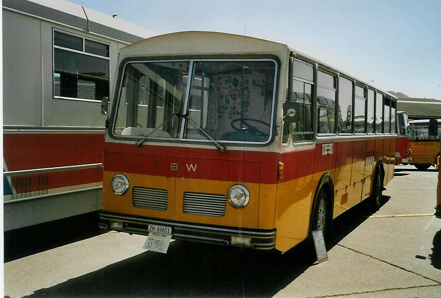 (086'423) - Tr�b, Oberrieden - Nr. 12/ZH 69'651 - FBW/T�scher (ex Ryffel, Uster Nr. 12) am 18. Juni 2006 in Hinwil, AMP