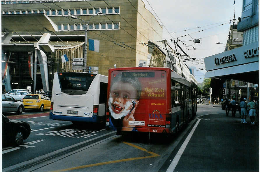 (087'615) - VBL Luzern - Nr. 308 - Lanz+Marti/Hess Personenanh�nger am 25. Juli 2006 beim Bahnhof Luzern