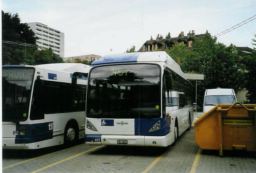 (087'723) - TL Lausanne - Nr. 457/VD 1661 - Van Hool am 26. Juli 2006 in Lausanne, D�p�t Borde