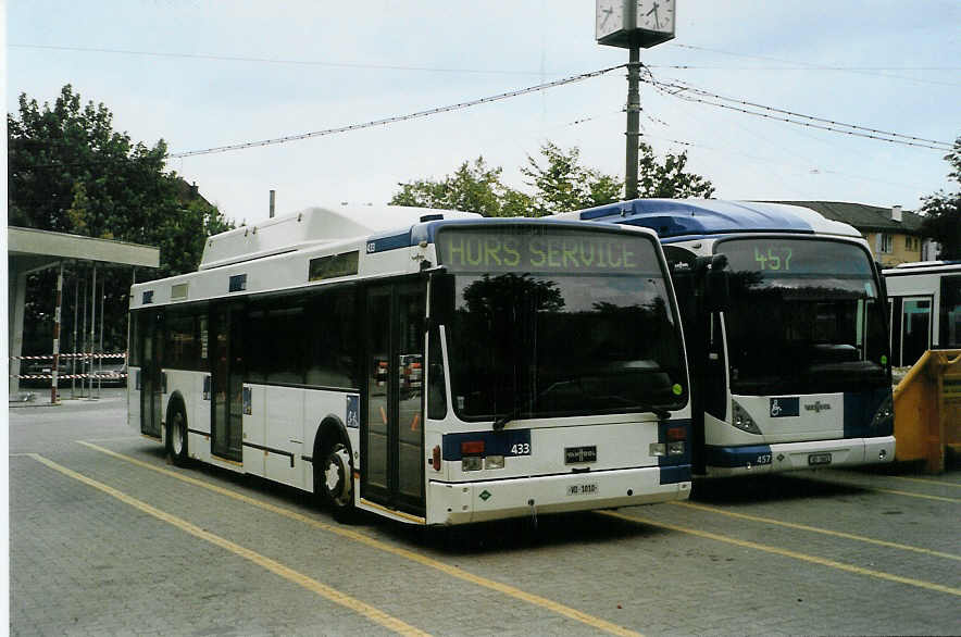 (087'724) - TL Lausanne - Nr. 433/VD 1010 - Van Hool am 26. Juli 2006 in Lausanne, D�p�t Borde
