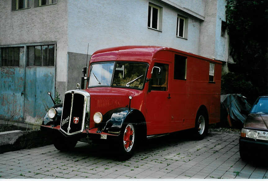 (088'419) - Schuler, Amsteg - Berna/Hess (ex H�fliger, Luzern; ex M+3143) am 2. August 2006 in Amsteg, Kantine B.