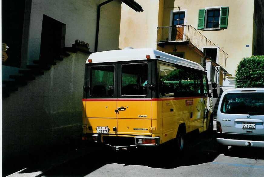 (088'434) - Barenco, Faido - TI 108'775 - Mercedes/Auw�rter am 2. August 2006 in Faido, Kirche