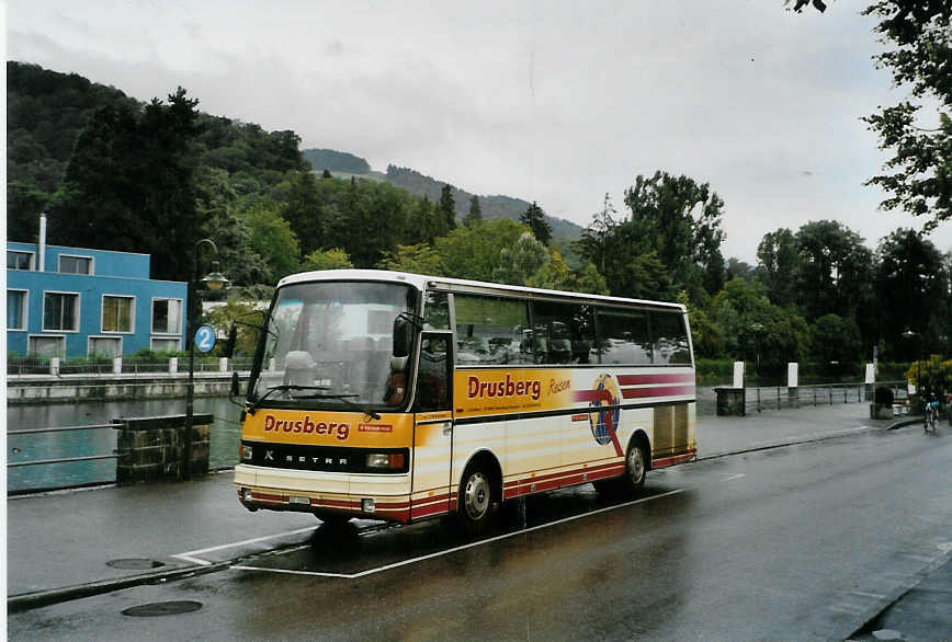 (089'329) - Schelbert, Unteriberg - SZ 25'900 - Setra am 26. August 2006 bei der Schiffl�ndte Thun