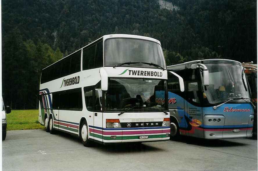 (089'527) - R�bsamen, Seuzach - ZH 75'371 - Setra (ex Twerenbold, Baden) am 3. September 2006 in Interlaken, Flugplatz