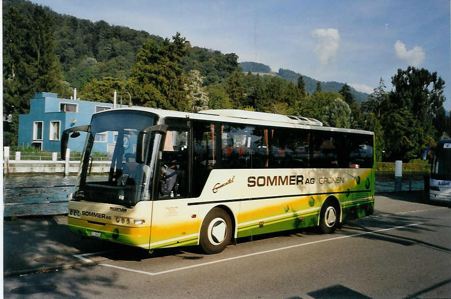(089'710) - Sommer, Gr�nen - BE 26'602 - Neoplan am 9. September 2006 bei der Schiffl�ndte Thun