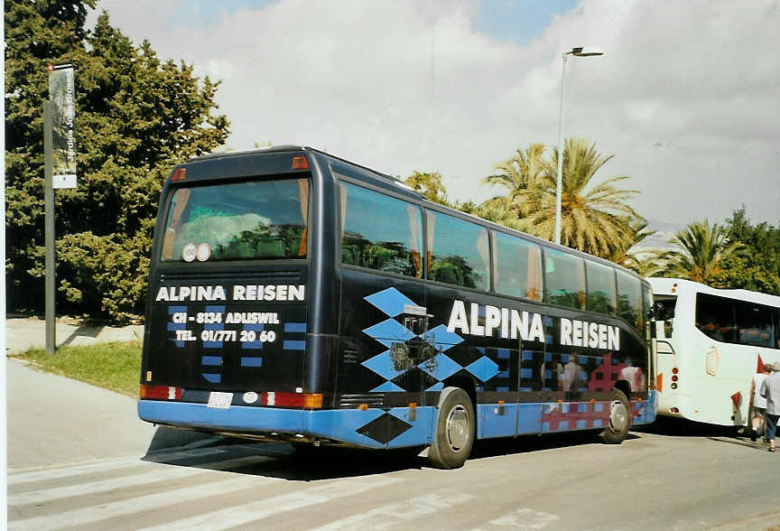 (089'914) - Aus der Schweiz: Alpina, Adliswil - ZH 604'497 - Mercedes am 6. Oktober 2006 in Barcelona, Montju�c