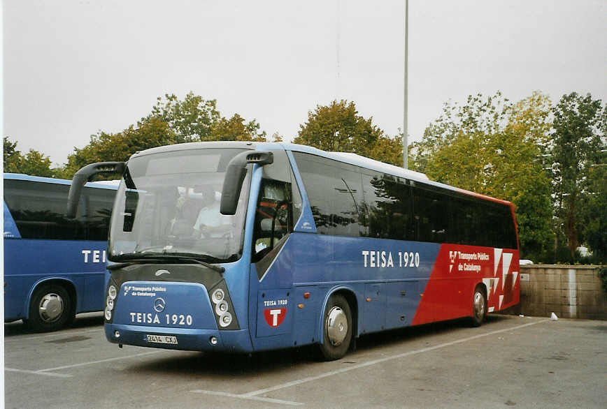 (090'122) - TPC Catalunya - 2414 CXJ - Mercedes/Hispano am 9. Oktober 2006 beim Bahnhof Girona