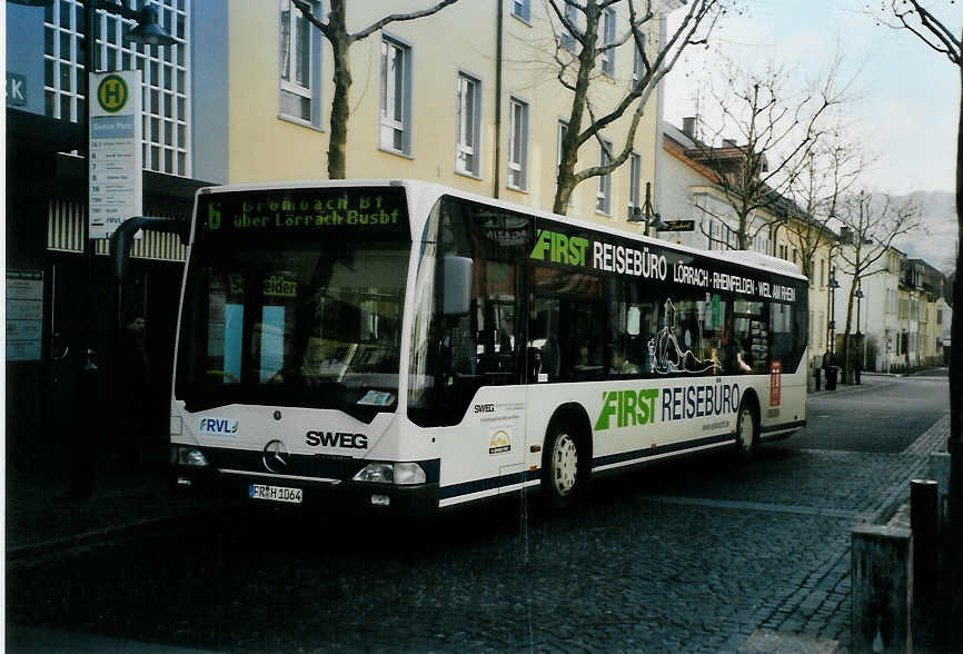 (091'818) - SWEG Lahr - FR-H 1064 - Mercedes am 3. Februar 2007 in L�rrach, Senserplatz