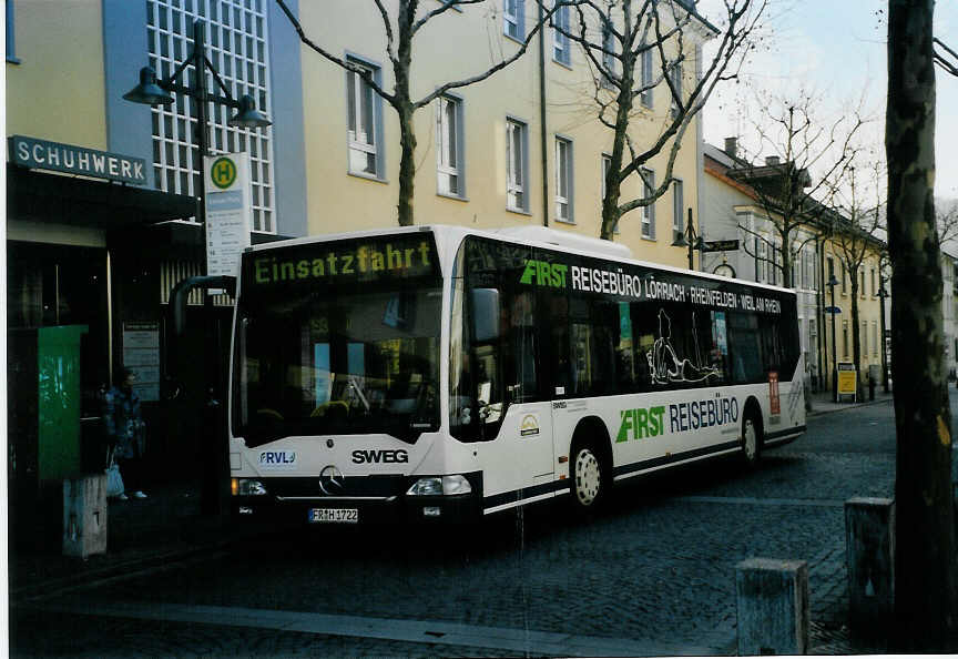 (091'826) - SWEG Lahr - FR-H 1722 - Mercedes am 3. Februar 2007 in L�rrach, Senserplatz