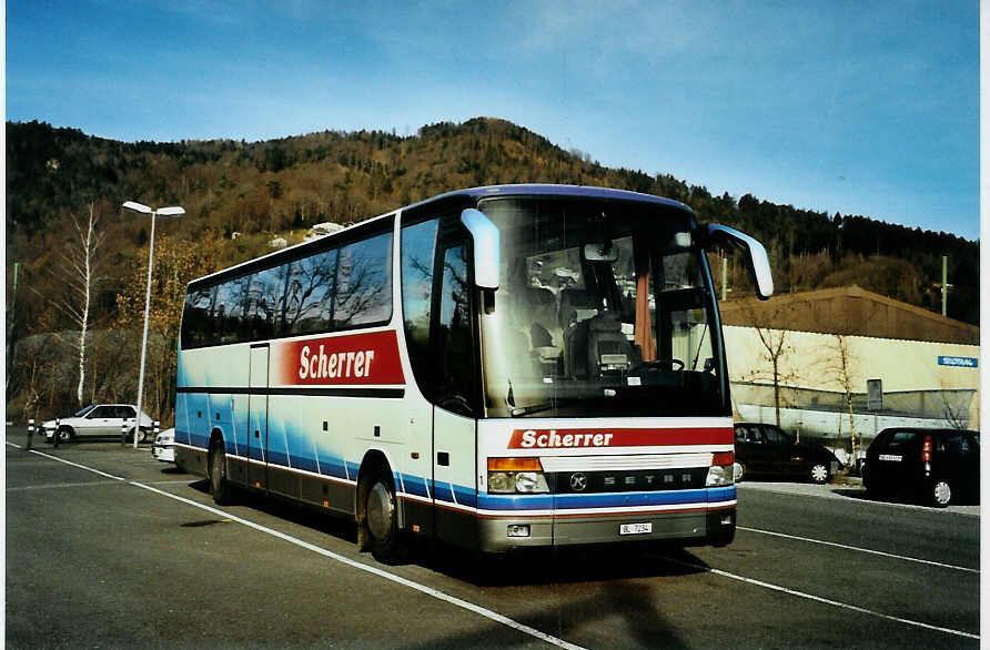 (092'435) - Scherrer, Zwingen - BL 7234 - Setra am 4. M�rz 2007 in Thun, Seestrasse